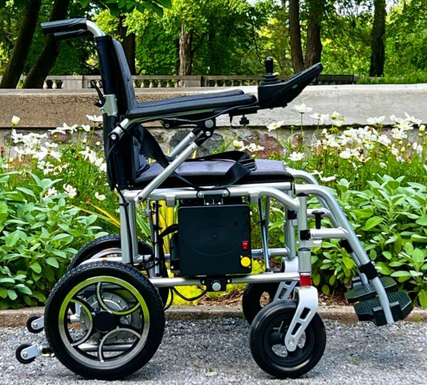 Oracle Super Light Power Wheelchair